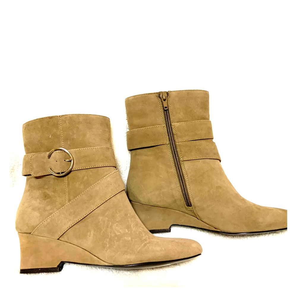 🍂Brand New Nine West Suede Leather Booties🍂